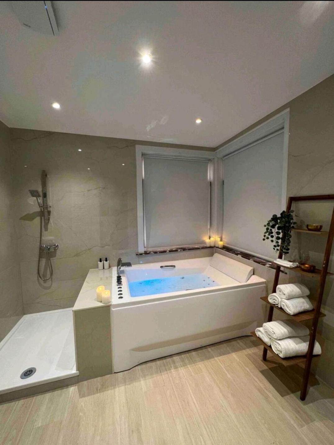 Sublime Appartement Calme Cosy & Jacuzzi บรัสเซลส์ ภายนอก รูปภาพ